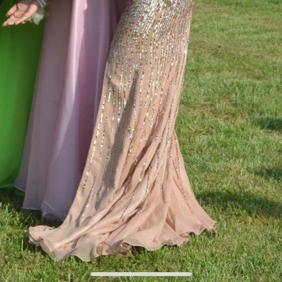 💖 a beautiful Sherry Hill prom dress 👗 - Picture 2 of 8